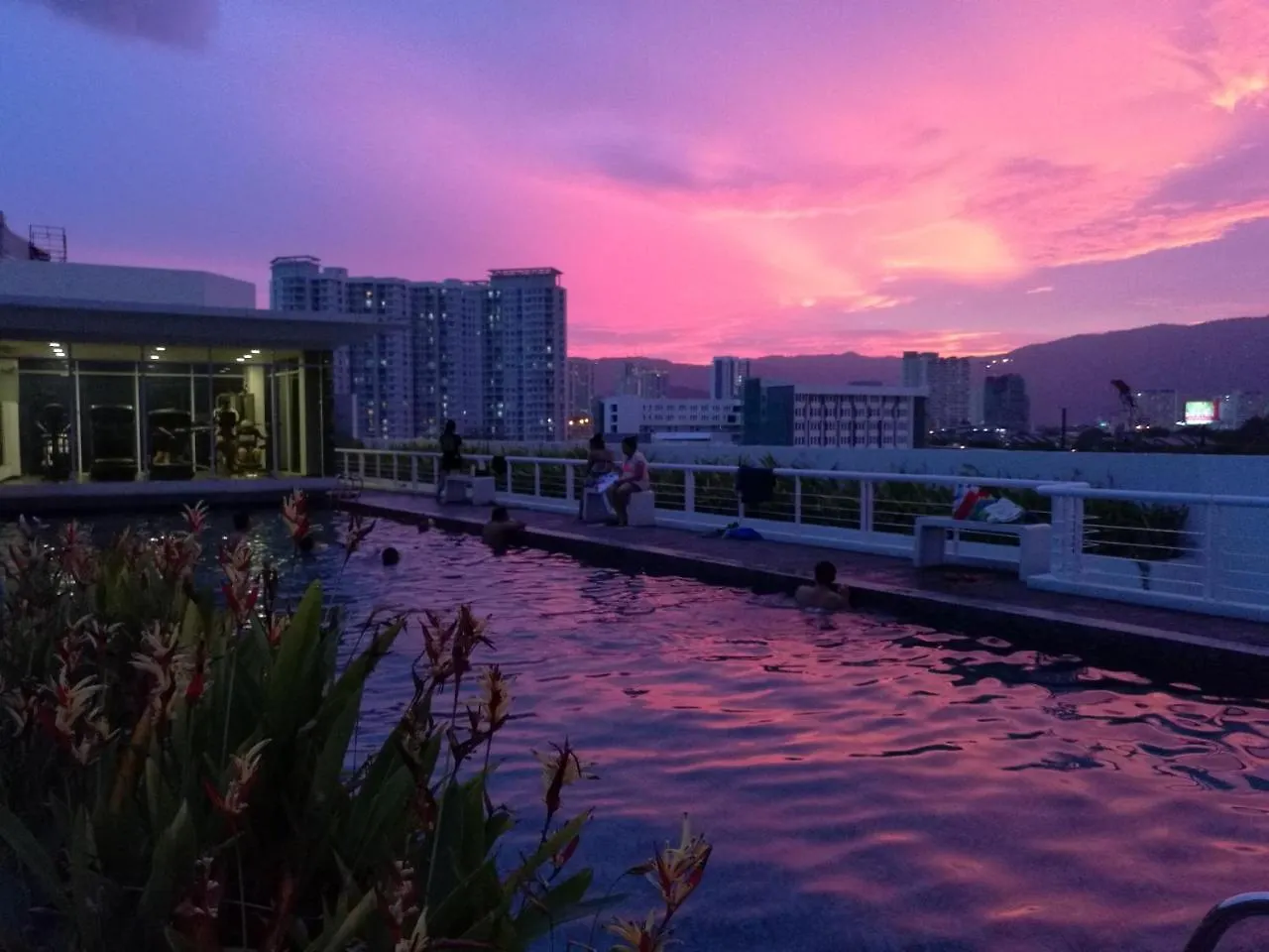 Georgetown Seaview Seafront Duplex Hotel Malásia
